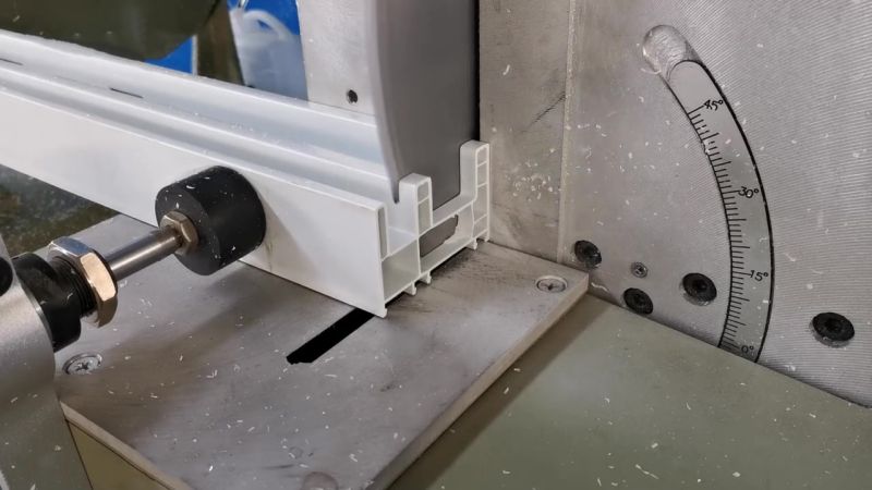 90 Degrees Cutting of PVC Window Double Mitre Cutting Saw