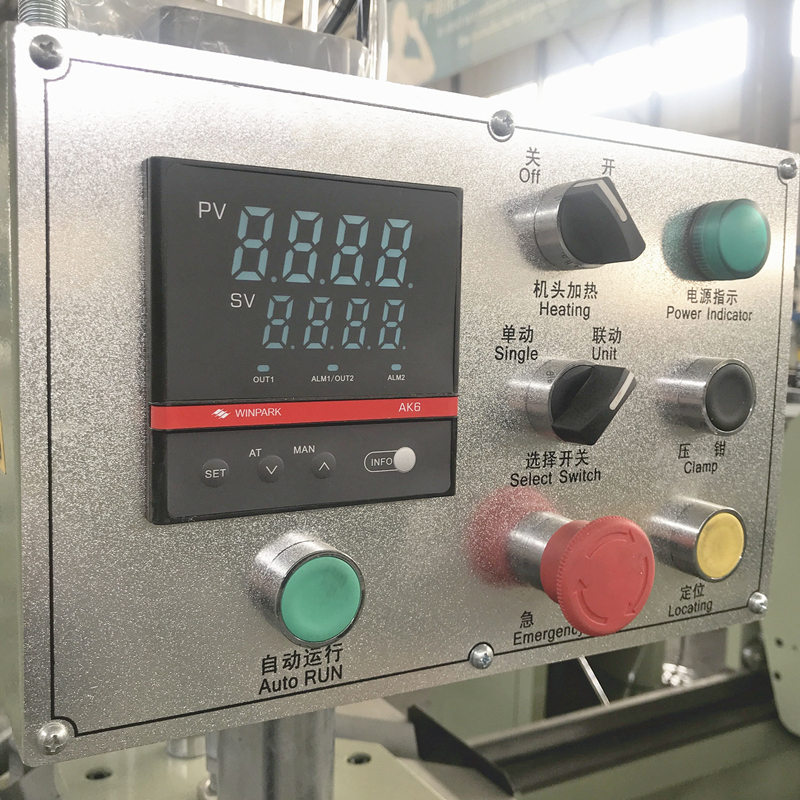 Temperature control meter of double head UPVC welding machine