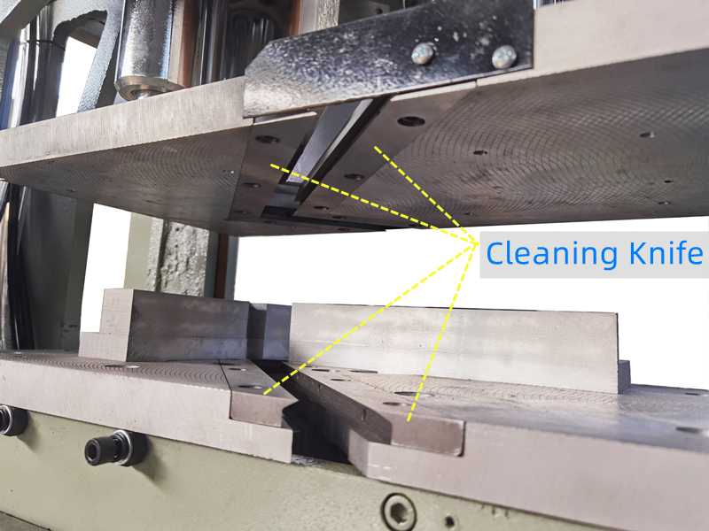 Cleaning Knife of PVC Window Making Machine in India