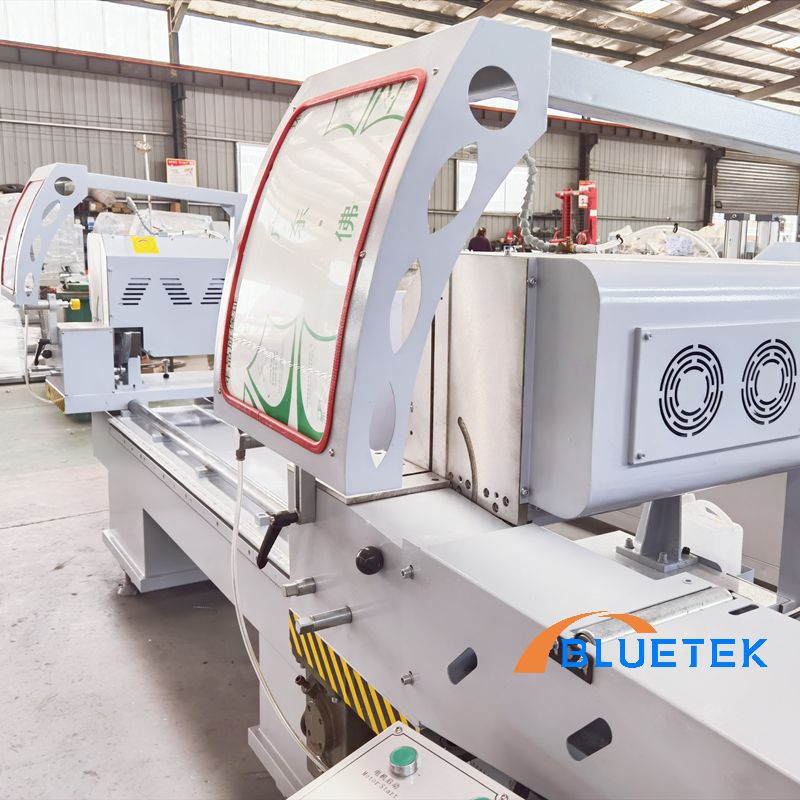 Aluminum profile cutting machine