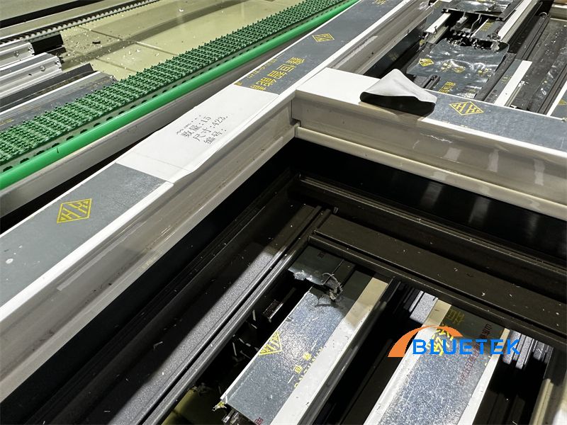 Aluminum Window Mullion Produced by Aluminum Window Mullion Cutting Milling Center Aluminum Window Mullion Produced by Aluminum Window Mullion Cutting Milling Center