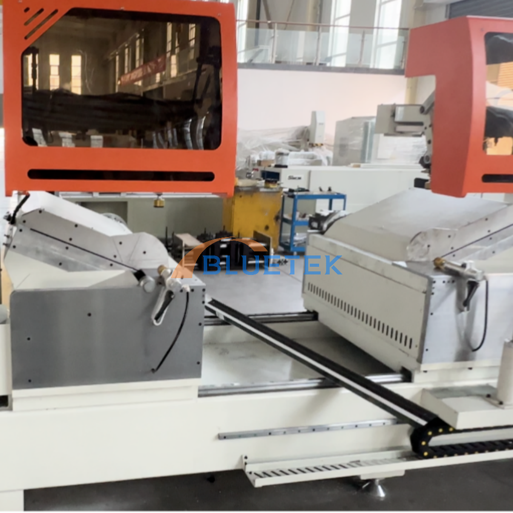 Maximum cutting angle 157.5 degrees