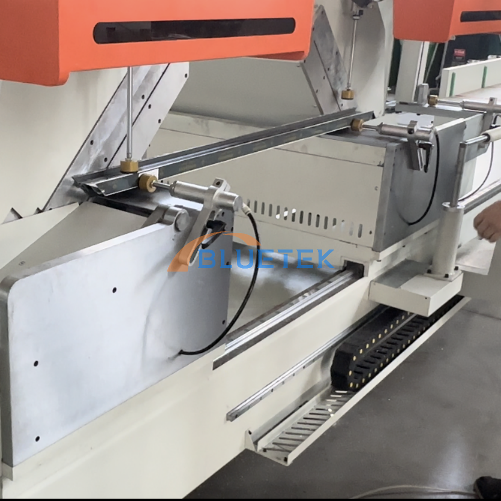 Minimum cutting angle 45 degrees